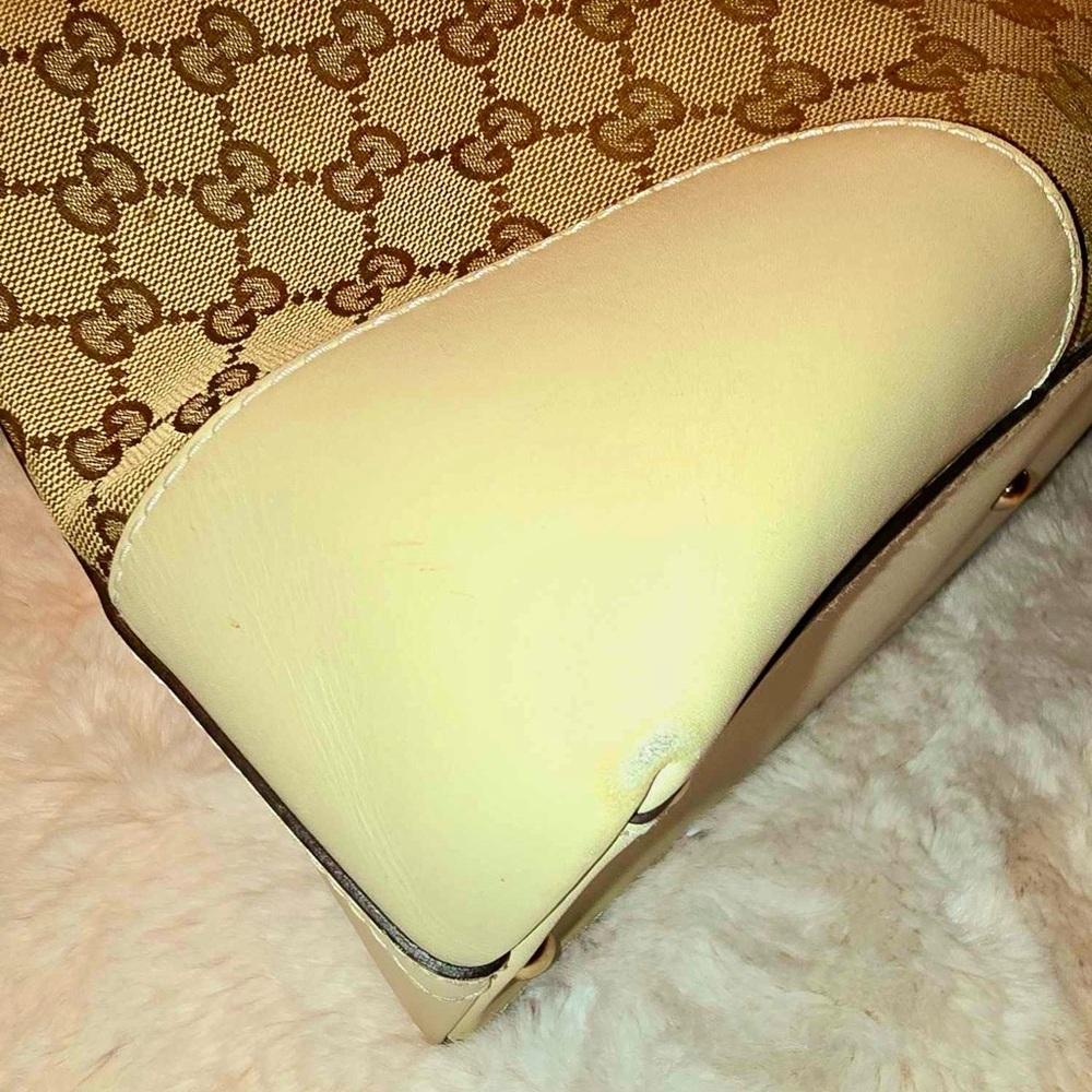 Gucci Handbag - Picture 9 of 15